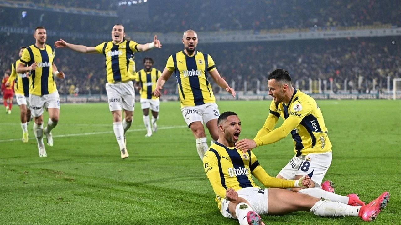 Fenerbahçe'de Şok İtiraf! Efsane Kaptanın Galatasaray Sözleri Taraftarı Çıldırttı 5