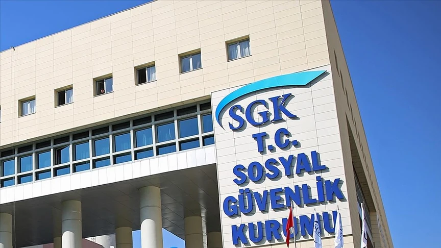 SGK Duyurdu! Emeklilere Resmen Ücretsiz Oldu 1