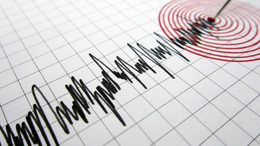 Girit'ten Marmara'ya Deprem Fırtınası: Türkiye'de Son 24 Saatte Neler Oldu? 1