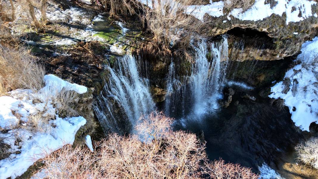 Sivas’ı saklı cenneti Değirmenaltı Şelalesi ziyaretçilerini bekliyor 1