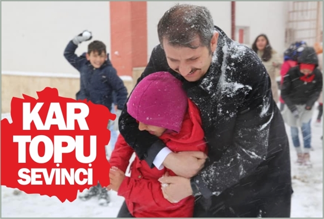 VALİ BEYLE KAR TOPU SEVİNCİ