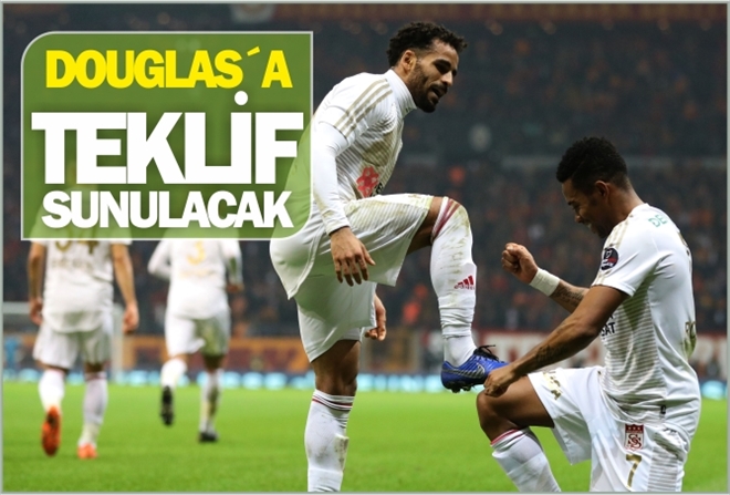 DOUGLAS´A TEKLİF SUNULACAK