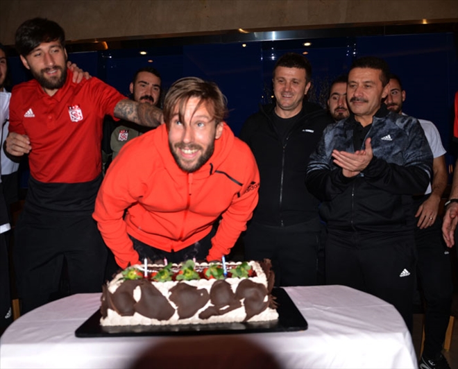 ZİYA VE BJARSMYR´E KUTLAMA