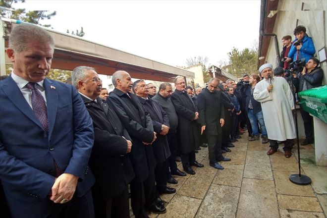 CENAZE İÇİN GELDİ, DÖNDÜ