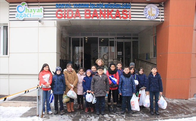 ÖĞRENCİLERDEN ANLAMLI YARDIM