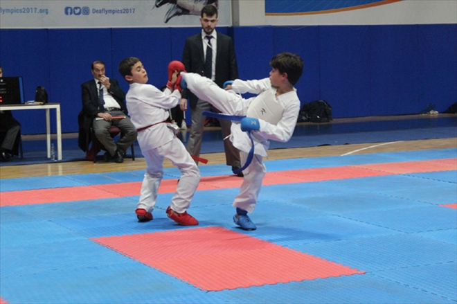 BELEDİYESPOR KARATE TAKIMI 12 MADALYA KAZANDI
