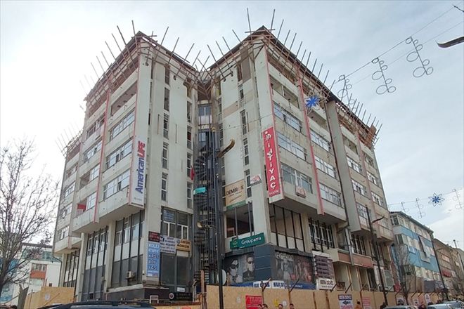 YIKIMINDAN 75 BİN LİRA