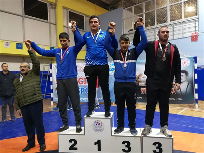 GÜREŞE SİVAS DAMGASI