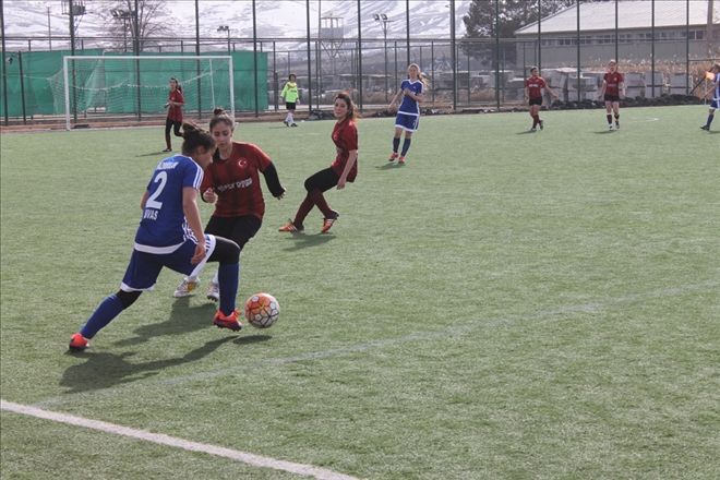 KADINLAR GÜMBÜR GÜMBÜR