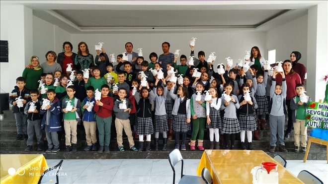 SEVGİLERİNİ PAYLAŞTILAR