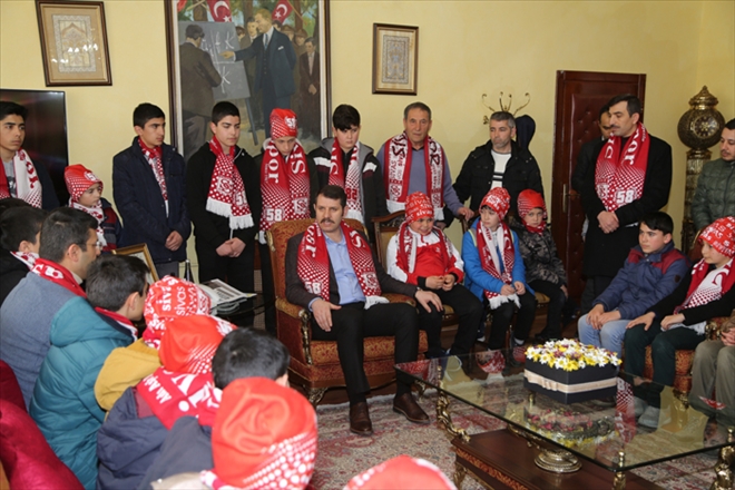 BİR DESTEKTE ÇOLAK SELO´DAN