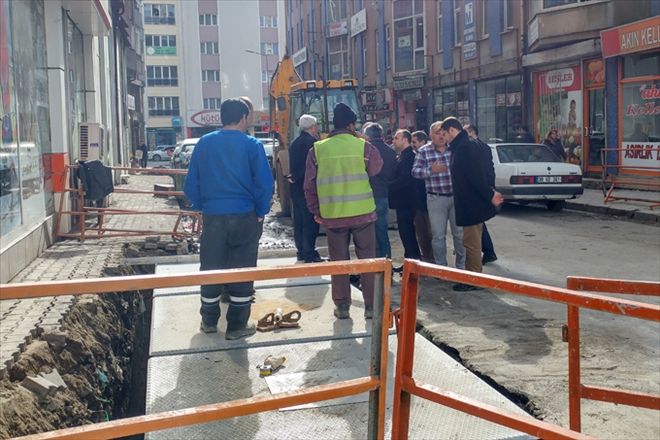 ÇARŞI SOKAĞA YER ALTI ÇÖP DEPOSU