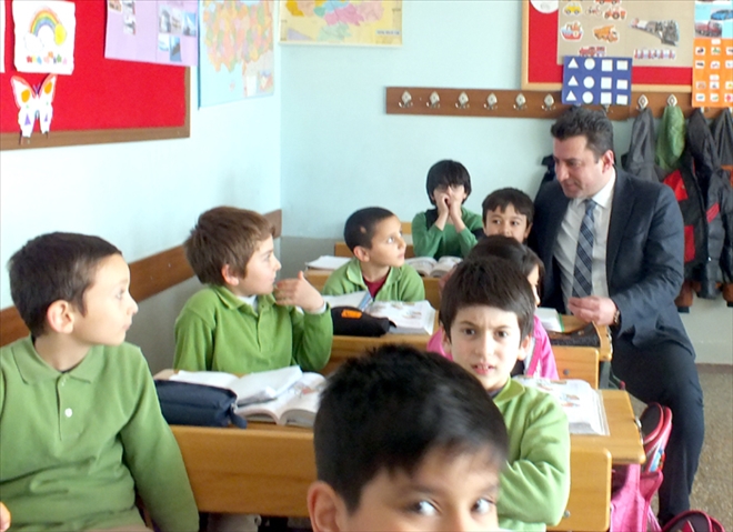 PLANÖR UÇAK KURSUNU GEZDİ