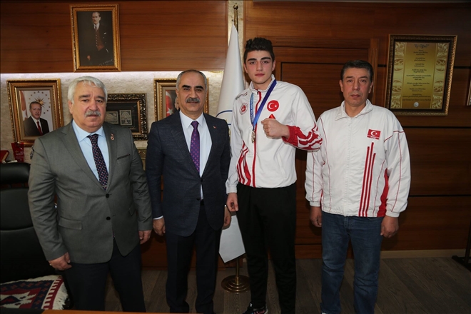 ?TALHA BİZLERİ GURURLANDIRDI?