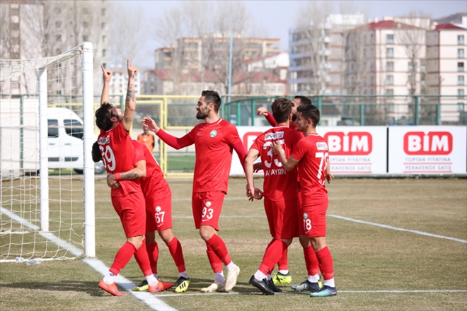 BELEDİYE FETHİYE KARŞISINDA