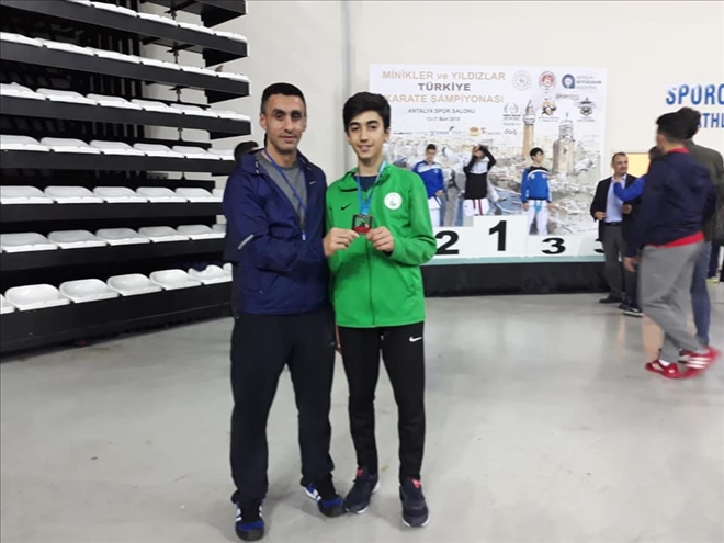 KARATECİDEN BÜYÜK BAŞARI