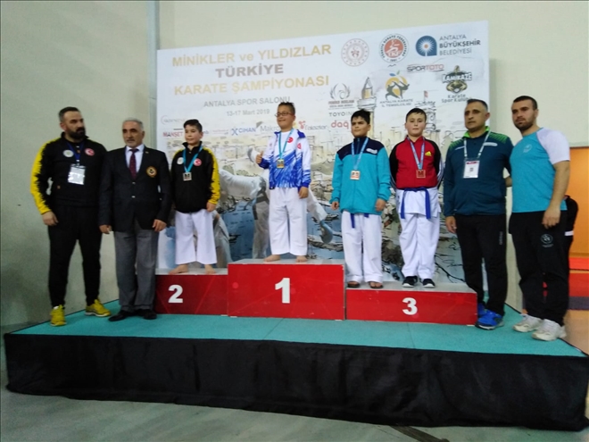 AYTEKİN, TÜRKİYE ÜÇÜNCÜSÜ OLDU