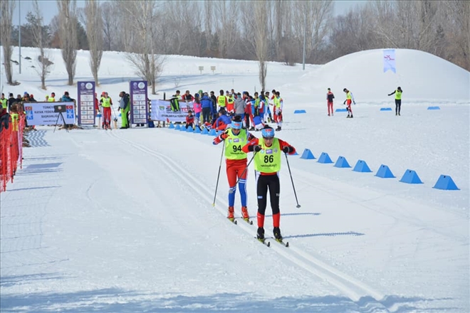 DERECEYLE DÖNDÜLER