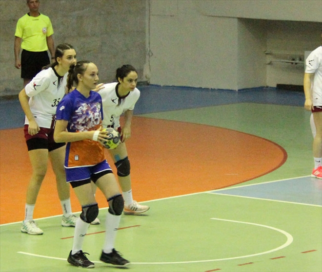 LİGİN EN GOLCÜSÜ ?ÖZKAŞIKÇI? OLDU