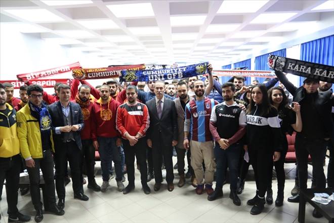 TARAFTAR GRUPLARI BİR ARADA