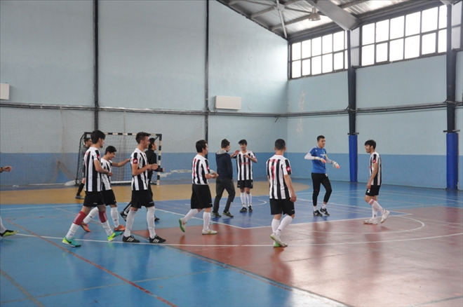 FUTSALDA KÜÇÜKLER TER DÖKECEK