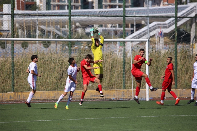 SİVASSPOR, KAYSERİ´YE 3-0 YENİLDİ