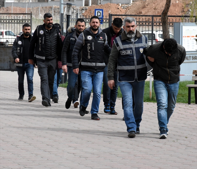 FETÖ´NÜN HÜCRE EVLERİNE OPERASYON