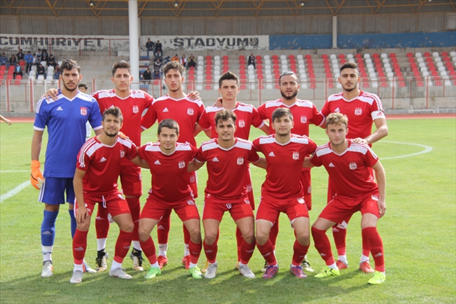 SİVASSPOR, SAHASINDA MAĞLUP OLDU