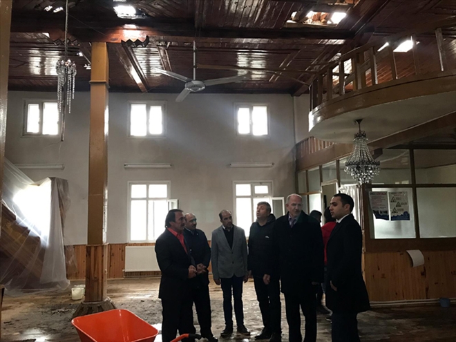 HASAR GÖREN CAMİYİ İNCELEDİ