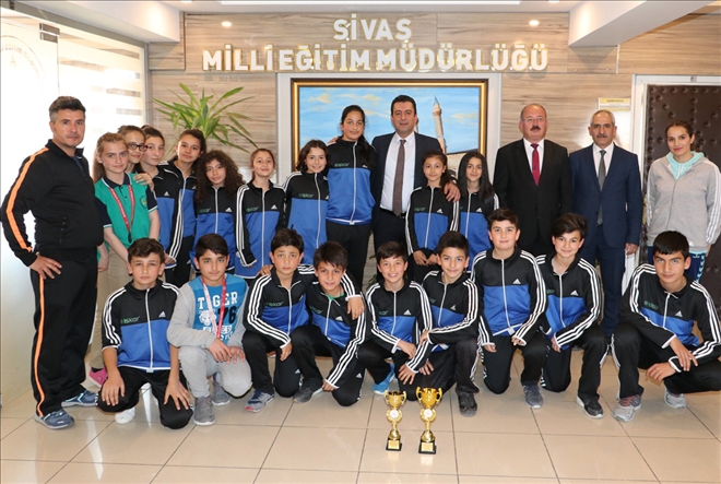 ŞAMPİYON TAKIMDAN SAVAŞÇI´YA ZİYARET