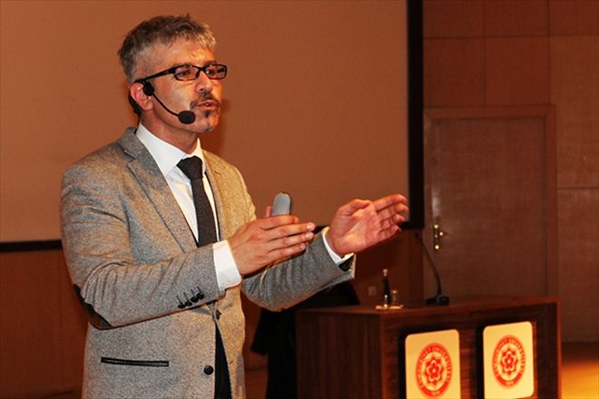 ANNE-ÇOCUK İLİŞKİSİNİ ?HUNİ´YE BENZETTİ