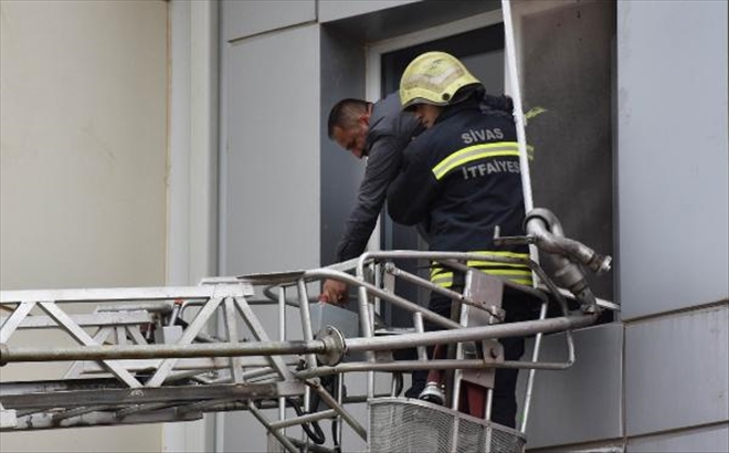 112 ACİL ÇAĞRI MERKEZİNDE YANGIN TATBİKATI