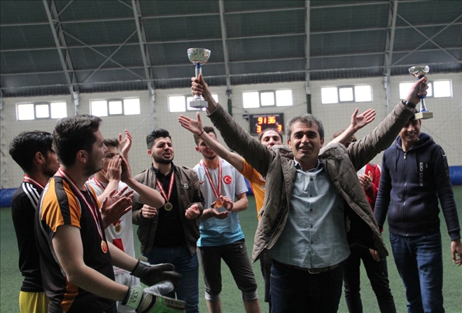 TURNUVA HEYECANI SONA ERDİ