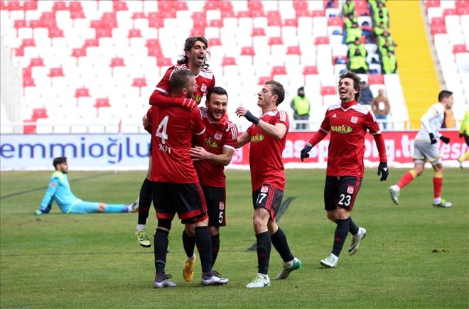 YİĞİDO KAZANMAYA ŞARTLANDI