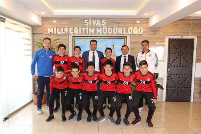 FİNALDE SİVAS´I TEMSİL EDECEK