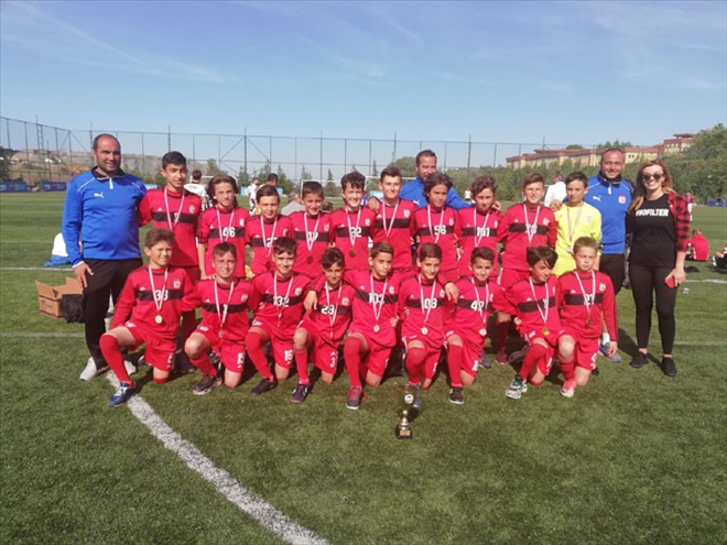 MİNİK YİĞİDOLAR, ÜÇÜNCÜ OLDU