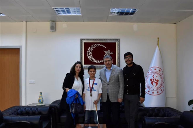 ENGELLİ SPORCUDAN BÜYÜK BAŞARI