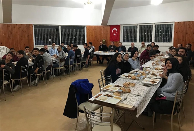 KARATECİLER İFTARDA BİR ARAYA GELDİ