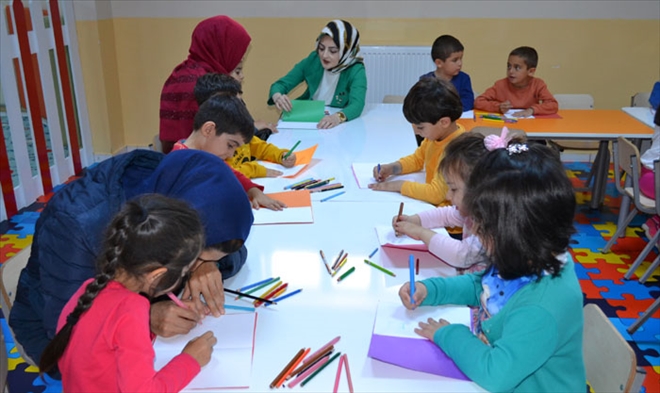 ÖĞRENCİLER KENDİ HİKÂYELERİNİ YAZDI