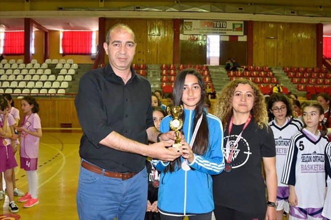 ŞAMPİYONLAR BELLİ OLDU