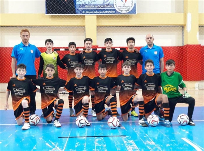 FUTSAL TAKIMINDAN BÜYÜK BAŞARI