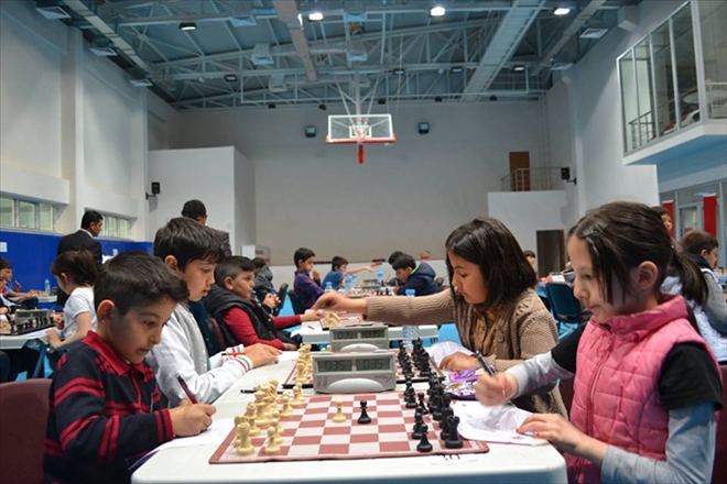 MİNİKLER SATRANÇ BUGÜN