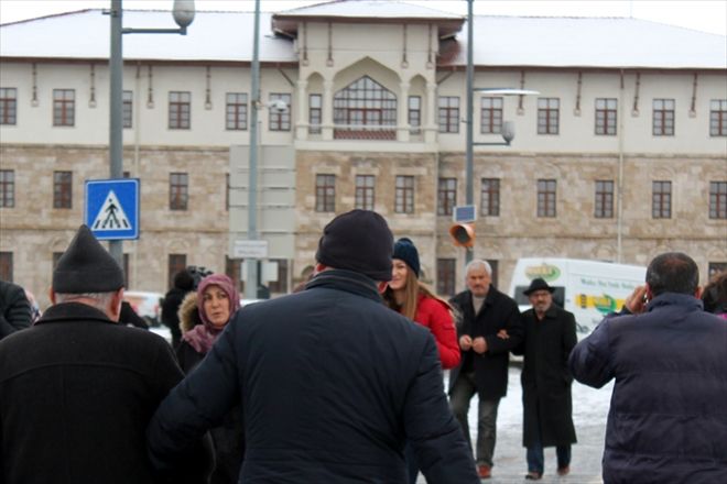 PAZARTESİ İŞBAŞI 8´de