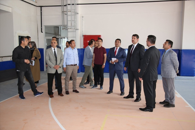 FEVZİ PAŞA SPOR SALONU´NU İNCELEDİ