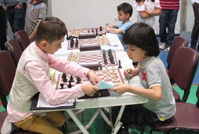 SATRANÇTA ŞAMPİYONLAR BELLİ OLDU