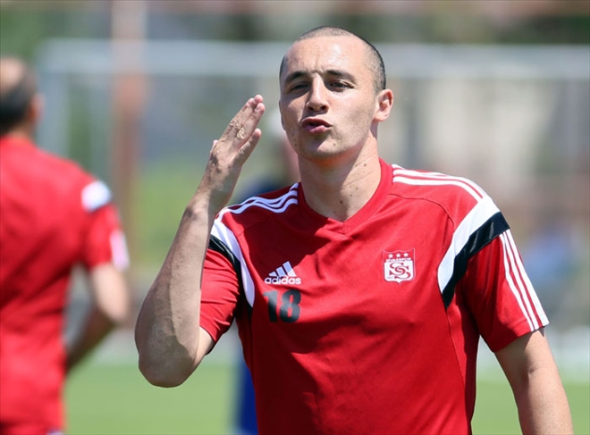 ?AATIF PARAYI SEÇTİ?