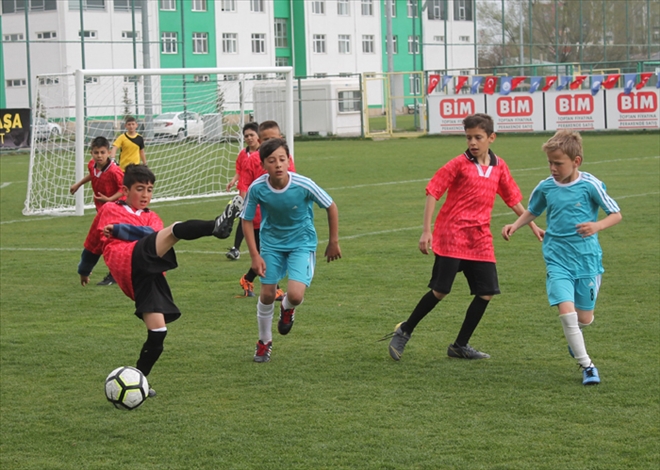 YOLSPOR VE EGEMENSPOR LİGDEN ÇEKİLDİ