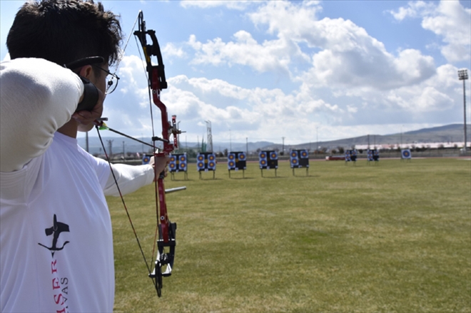 OKÇULUKTA DURMAK YOK