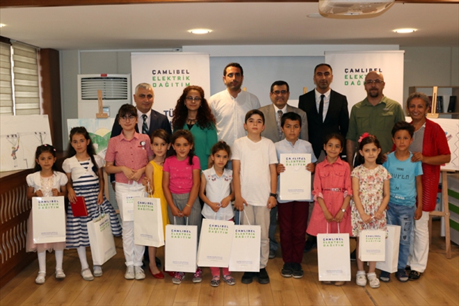 DERECEYE GİREN ÇOCUKLAR ÖDÜLLENDİRDİ