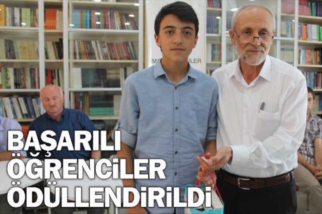 BAŞARILI ÖĞRENCİLER ÖDÜLLENDİRİLDİ
